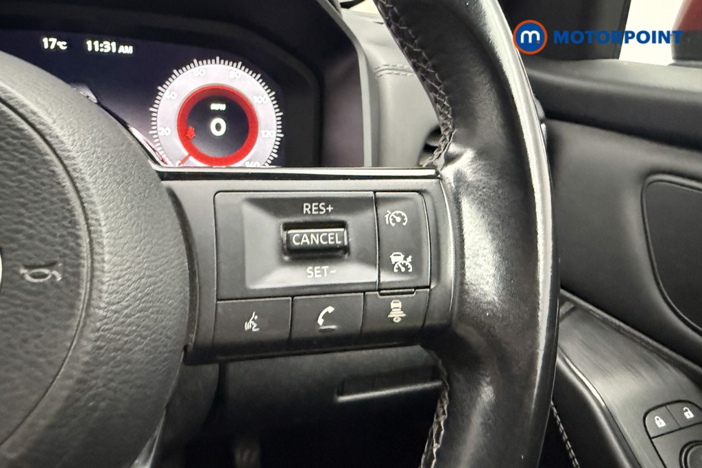 Nissan Qashqai N-Connecta Manual Petrol SUV - Stock Number (1668054) - 9th supplementary image