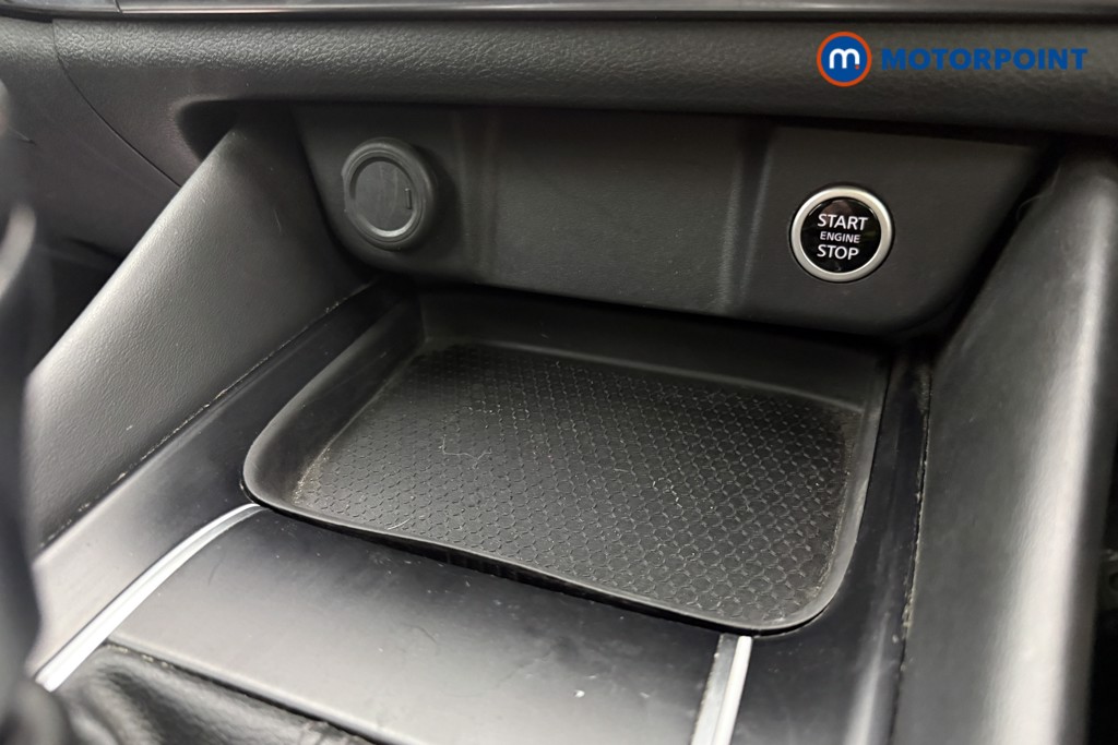 Nissan Qashqai N-Connecta Manual Petrol SUV - Stock Number (1668054) - 15th supplementary image