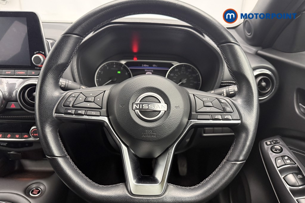 Nissan Juke N-Connecta Manual Petrol SUV - Stock Number (1668165) - 5th supplementary image