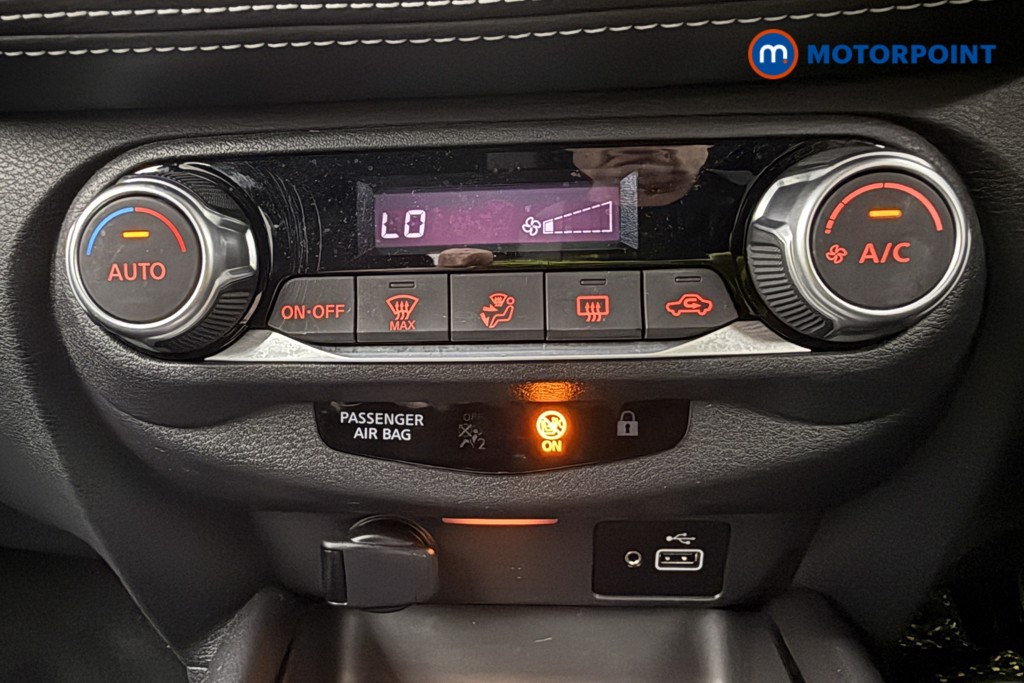 Nissan Juke N-Connecta Manual Petrol SUV - Stock Number (1668165) - 16th supplementary image