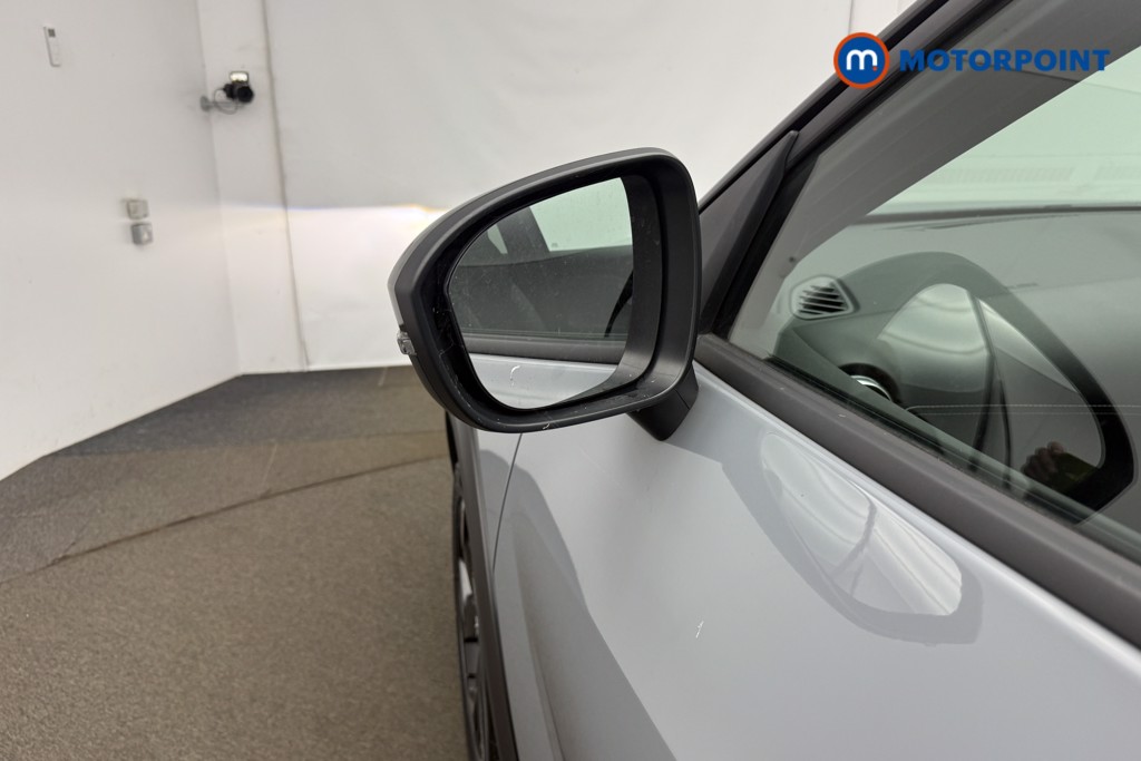 Nissan Juke N-Connecta Manual Petrol SUV - Stock Number (1668165) - 30th supplementary image