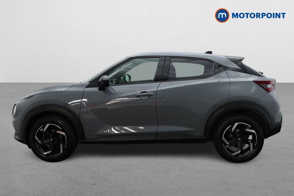 Nissan Juke N-Connecta Manual Petrol SUV - Stock Number (1668165) - Passenger side