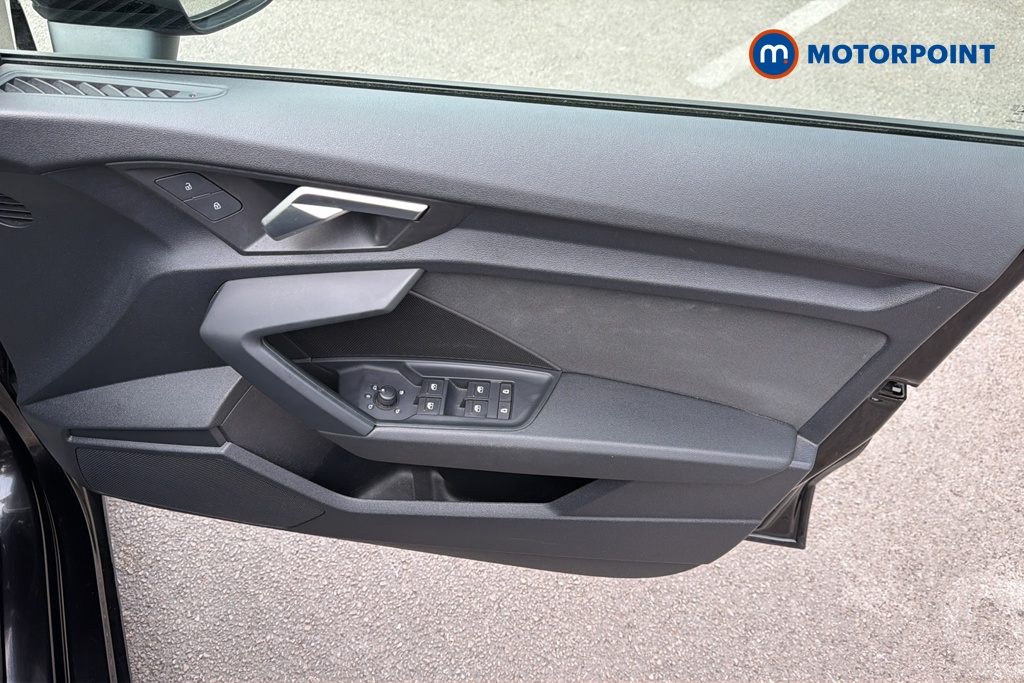 Audi A3 Technik Automatic Petrol Hatchback - Stock Number (1668195) - 18th supplementary image