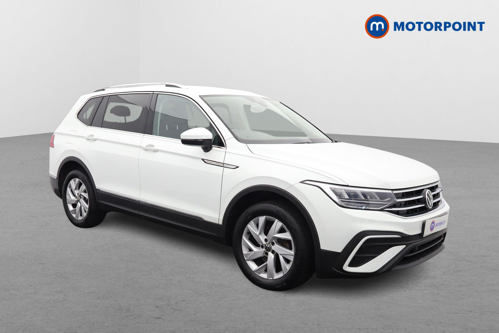 Volkswagen Tiguan Allspace Life Automatic Petrol SUV - Stock Number (1668310) - Drivers side front corner