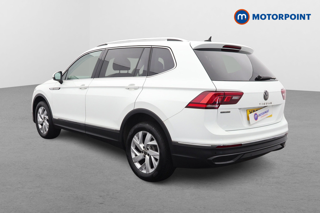 Volkswagen Tiguan Allspace Life Automatic Petrol SUV - Stock Number (1668310) - Passenger side rear corner