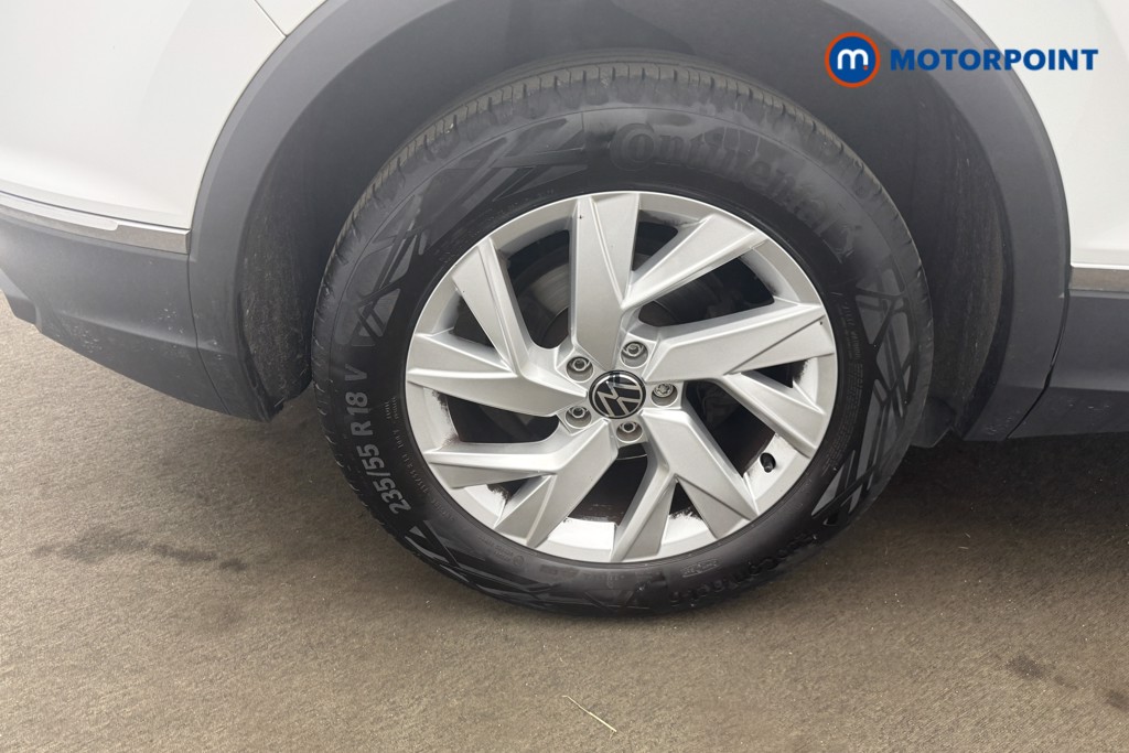 Volkswagen Tiguan Life Automatic Petrol SUV - Stock Number (1669090) - 24th supplementary image