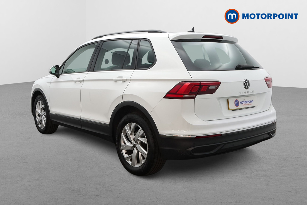 Volkswagen Tiguan Life Automatic Petrol SUV - Stock Number (1669090) - Passenger side rear corner