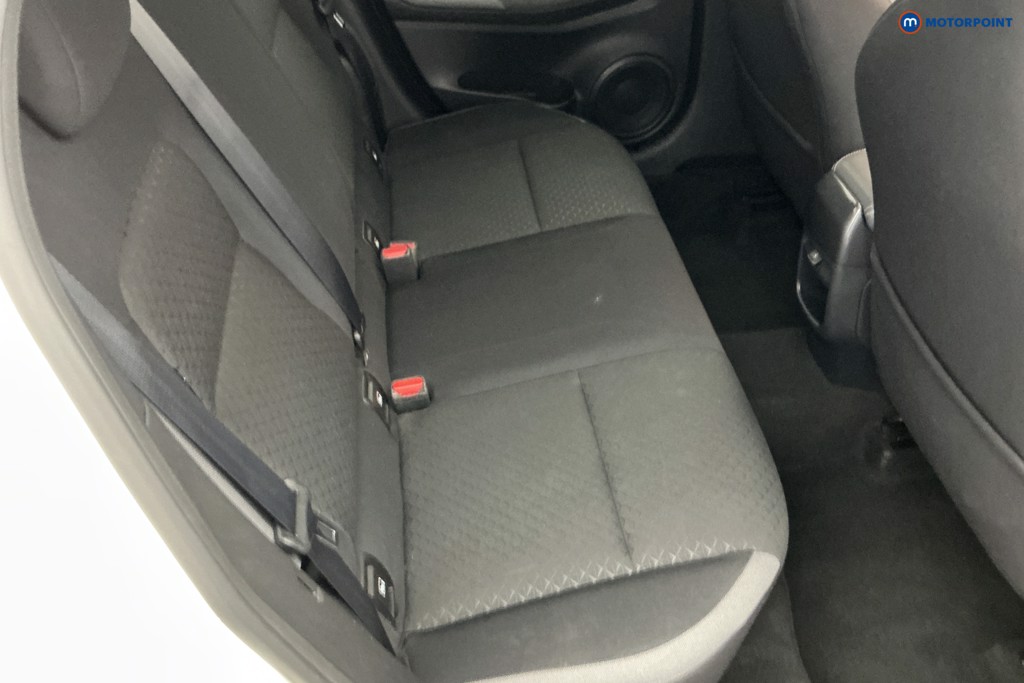 Nissan Juke N-Connecta Manual Petrol SUV - Stock Number (1669396) - 4th supplementary image