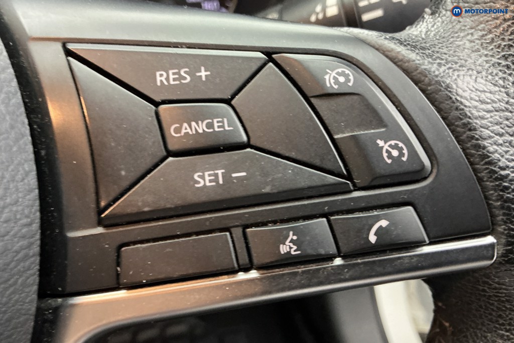 Nissan Juke N-Connecta Manual Petrol SUV - Stock Number (1669396) - 21st supplementary image
