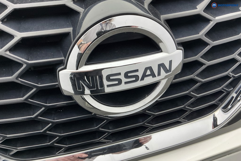 Nissan Juke N-Connecta Manual Petrol SUV - Stock Number (1669396) - 28th supplementary image