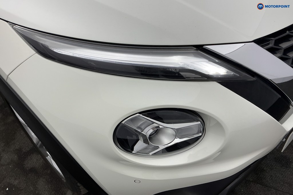 Nissan Juke N-Connecta Manual Petrol SUV - Stock Number (1669396) - 29th supplementary image
