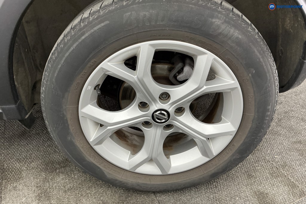Nissan Juke N-Connecta Manual Petrol SUV - Stock Number (1669396) - 36th supplementary image