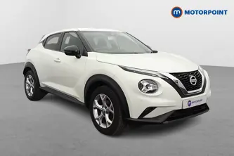 Nissan Juke N-Connecta Manual Petrol SUV - Stock Number (1669396) - Drivers side front corner