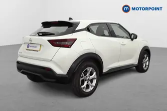 Nissan Juke N-Connecta Manual Petrol SUV - Stock Number (1669396) - Drivers side rear corner