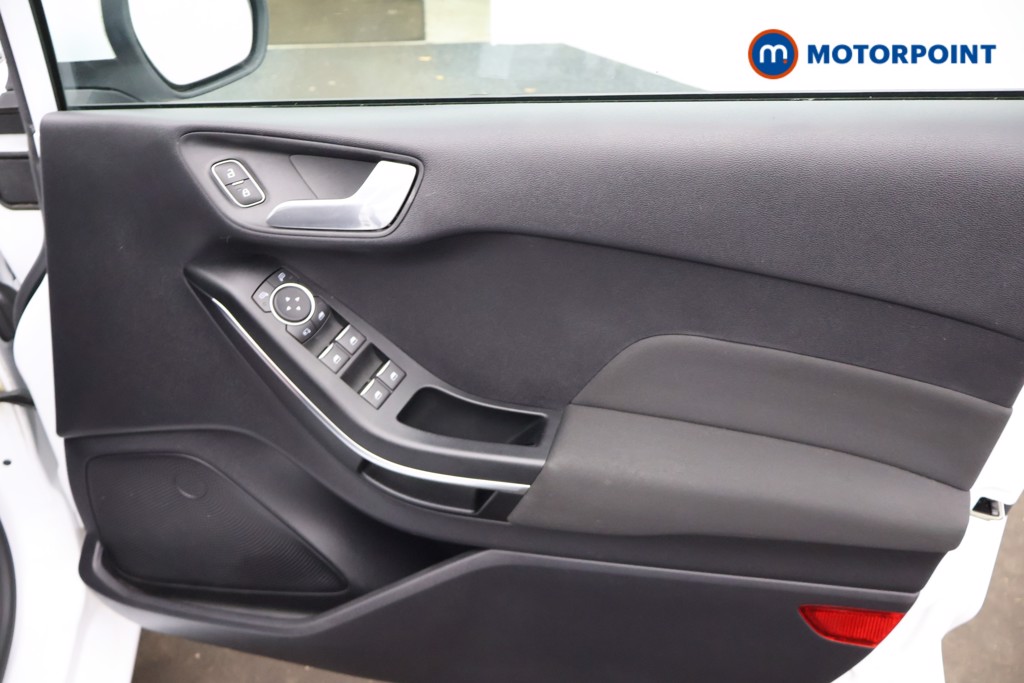 Ford Fiesta Titanium Manual Petrol Hatchback - Stock Number (1669398) - 13th supplementary image