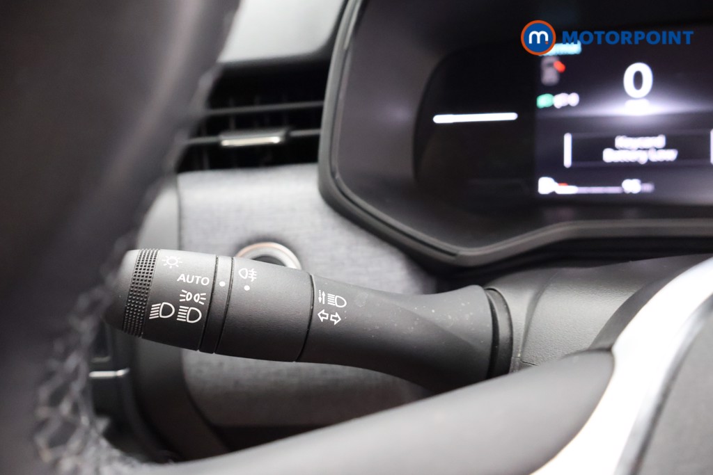 Renault Clio Evolution Manual Petrol Hatchback - Stock Number (1669912) - 5th supplementary image