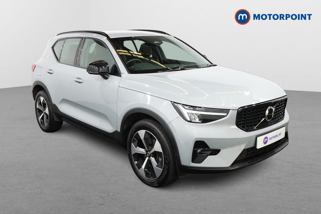 Volvo XC40 listing photo