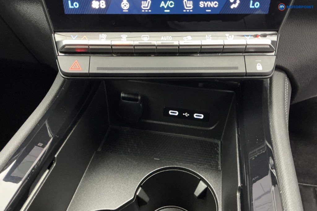Renault Austral Iconic Esprit Alpine Automatic Petrol-Electric Hybrid SUV - Stock Number (1670755) - 16th supplementary image