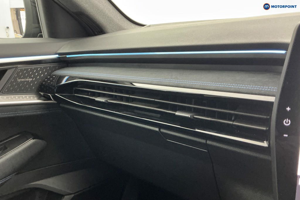 Renault Austral Iconic Esprit Alpine Automatic Petrol-Electric Hybrid SUV - Stock Number (1670755) - 17th supplementary image