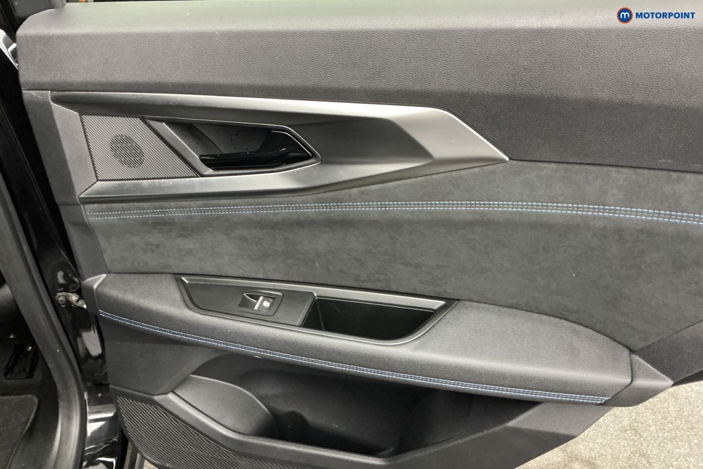 Renault Austral Iconic Esprit Alpine Automatic Petrol-Electric Hybrid SUV - Stock Number (1670755) - 25th supplementary image