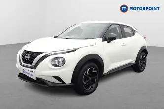 Nissan Juke N-Connecta Automatic Petrol SUV - Stock Number (1670816) - Passenger side front corner