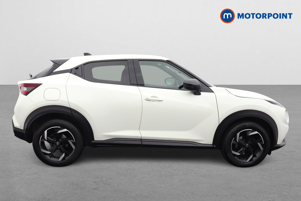 Nissan Juke N-Connecta Automatic Petrol SUV - Stock Number (1670816) - Drivers side