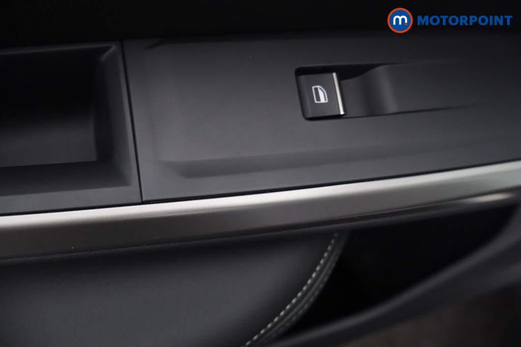 Peugeot 5008 GT Automatic Petrol SUV - Stock Number (1670942) - 49th supplementary image