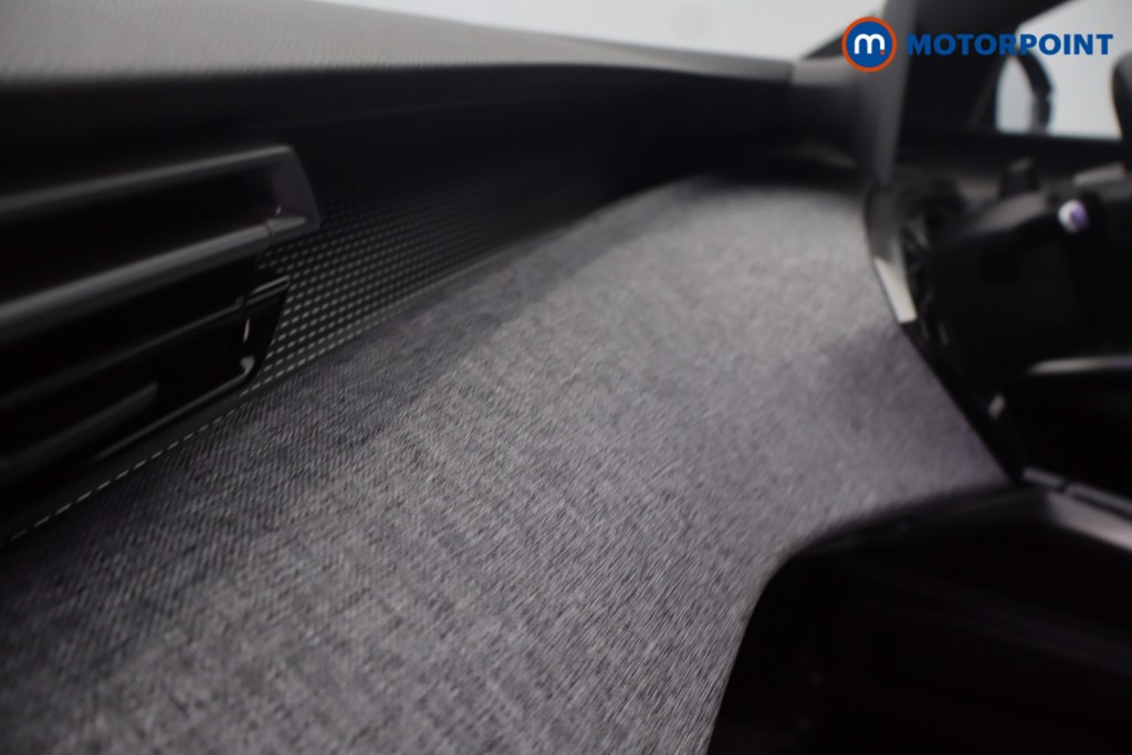 Peugeot 5008 GT Automatic Petrol SUV - Stock Number (1670944) - 45th supplementary image