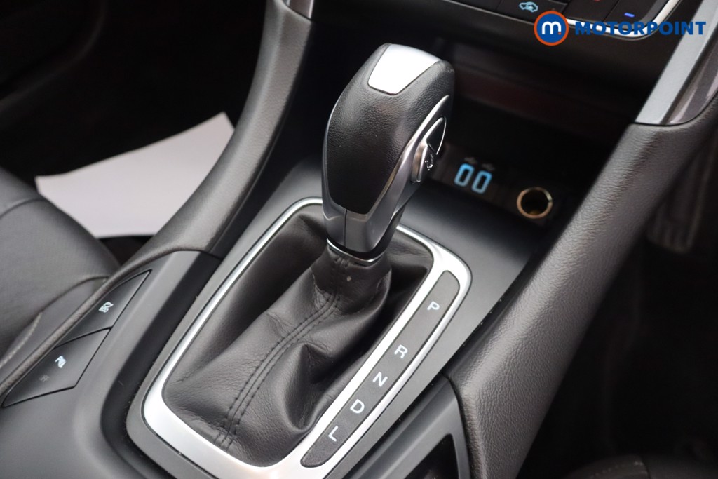 Ford Mondeo Titanium Edition Automatic Petrol-Electric Hybrid Saloon - Stock Number (1671038) - 4th supplementary image