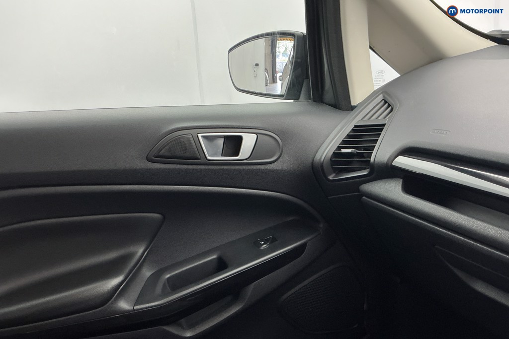 Ford Ecosport St-Line Manual Petrol SUV - Stock Number (1671257) - 19th supplementary image