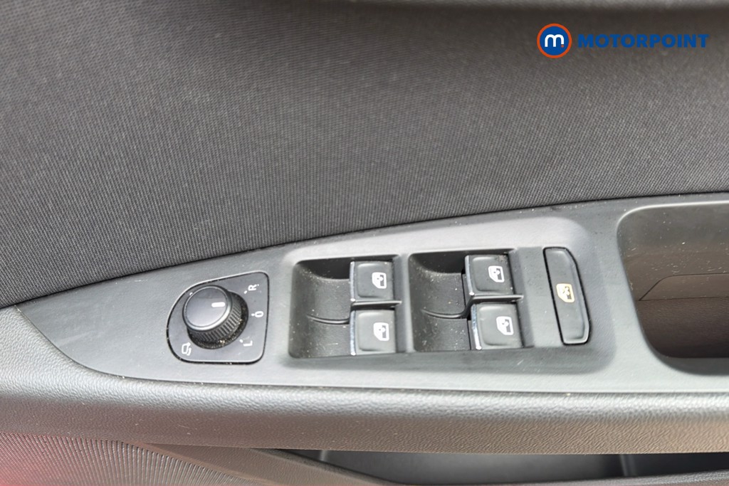 Seat Leon FR Manual Petrol Hatchback - Stock Number (1671336) - 42nd supplementary image