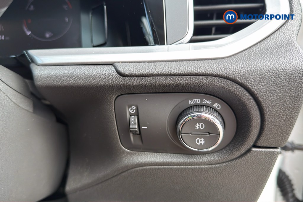 Vauxhall Grandland Ultimate Automatic Diesel SUV - Stock Number (1671439) - 9th supplementary image