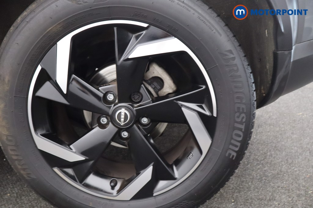 Nissan Juke N-Connecta Automatic Petrol SUV - Stock Number (1671484) - 30th supplementary image
