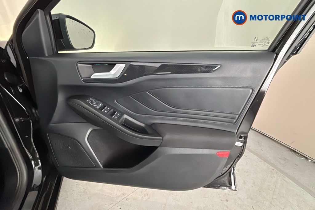 Ford Focus St-Line X Manual Petrol Hatchback - Stock Number (1671510) - 19th supplementary image