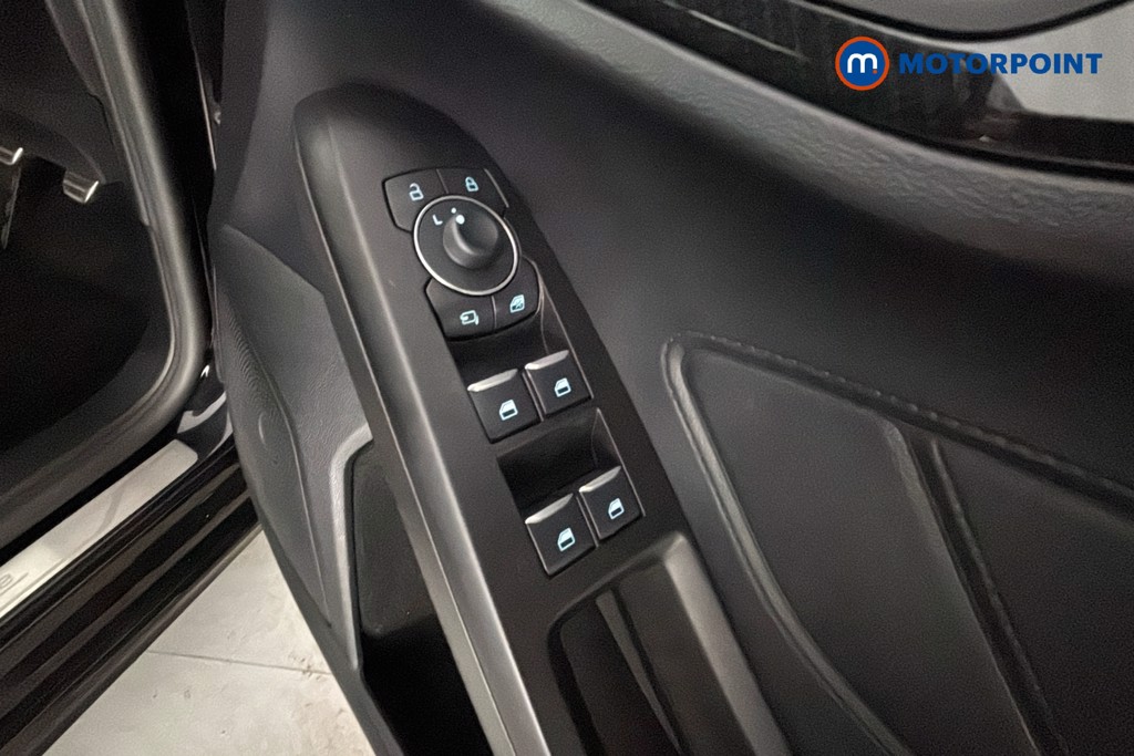 Ford Focus St-Line X Manual Petrol Hatchback - Stock Number (1671510) - 20th supplementary image