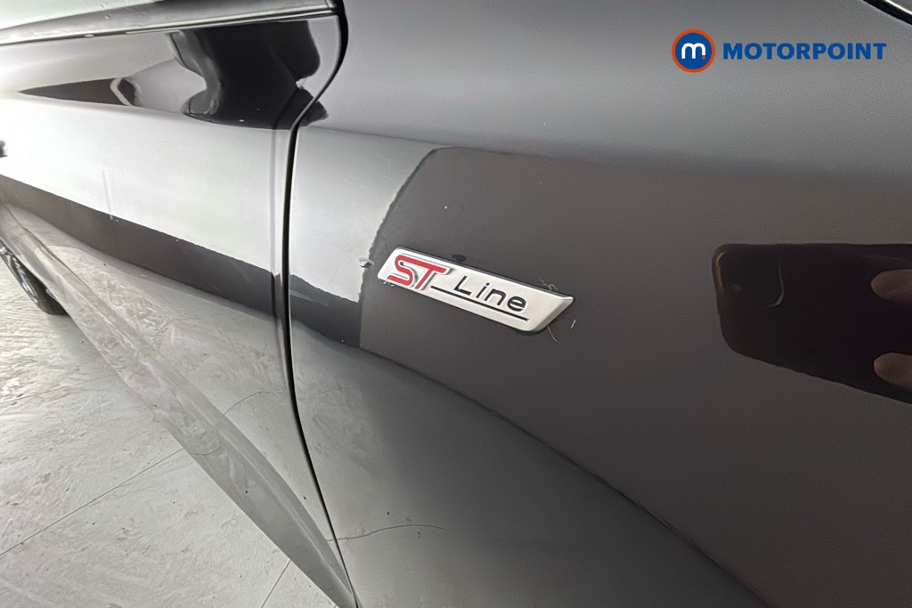 Ford Focus St-Line X Manual Petrol Hatchback - Stock Number (1671510) - 46th supplementary image