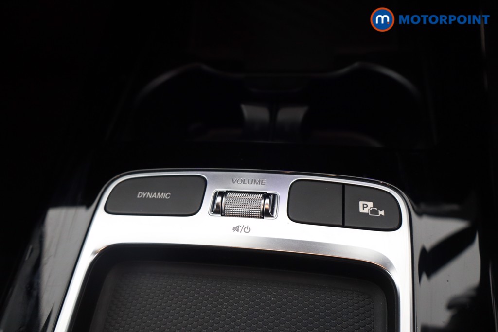 Mercedes-Benz A Class Amg Line Automatic Petrol Saloon - Stock Number (1671596) - 17th supplementary image