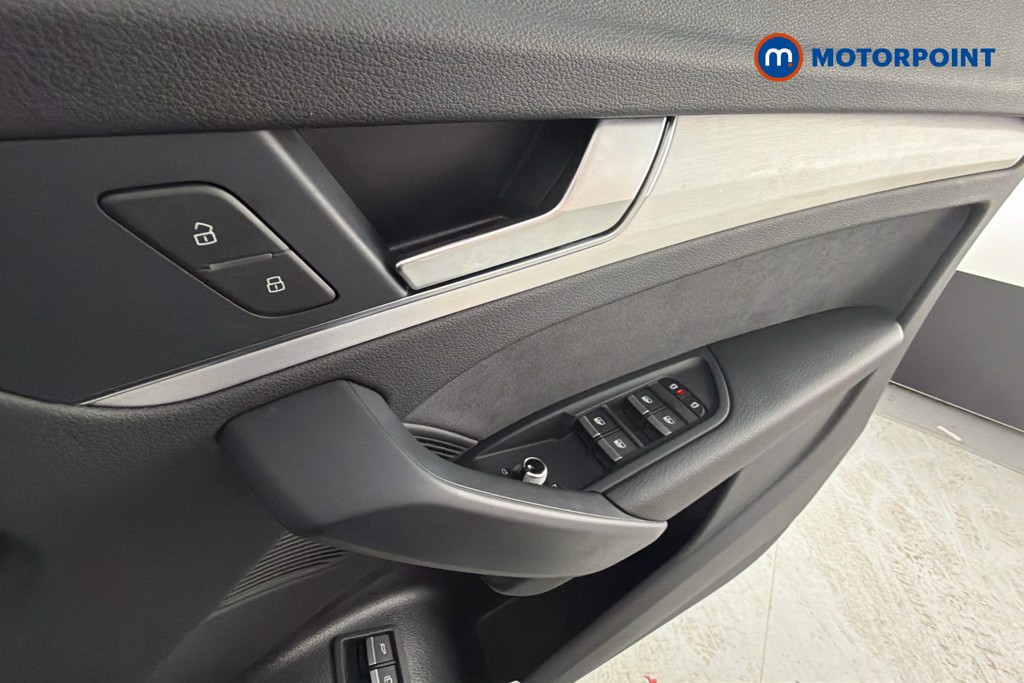 Audi Q5 S Line Automatic Petrol Plug-In Hybrid SUV - Stock Number (1671729) - 20th supplementary image