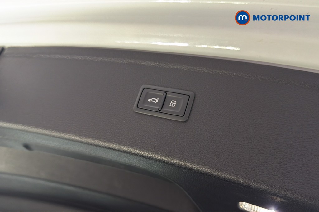 Audi Q5 S Line Automatic Petrol Plug-In Hybrid SUV - Stock Number (1671729) - 35th supplementary image