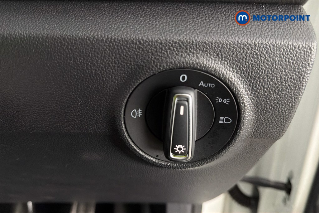 Volkswagen T-Roc R-Line Manual Petrol SUV - Stock Number (1671773) - 18th supplementary image