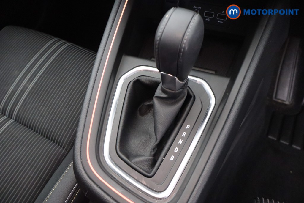 Renault Clio Engineered Automatic Petrol-Electric Hybrid Hatchback - Stock Number (1671834) - 4th supplementary image