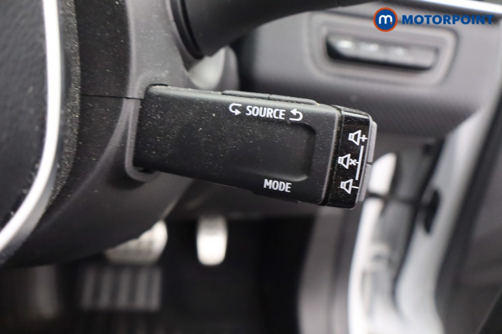 Renault Clio Engineered Automatic Petrol-Electric Hybrid Hatchback - Stock Number (1671834) - 8th supplementary image