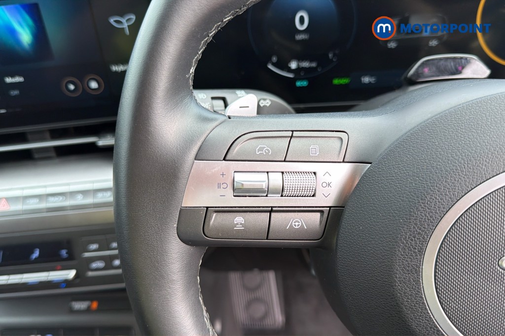 Hyundai Kona Advance Automatic Petrol-Electric Hybrid SUV - Stock Number (1671861) - 1st supplementary image