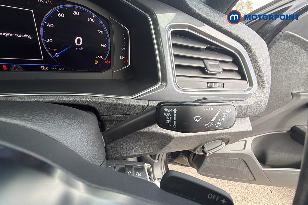 Volkswagen T-Roc R-Line Automatic Petrol SUV - Stock Number (1671937) - 4th supplementary image