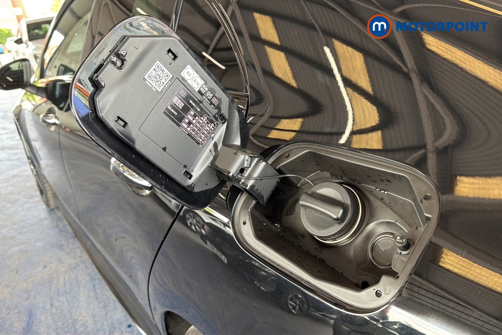 Mercedes-Benz CLA Amg Line Automatic Petrol Coupe - Stock Number (1672268) - 41st supplementary image