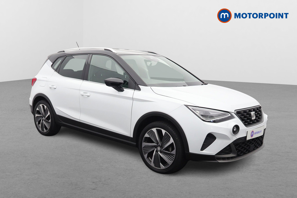 SEAT Arona listing photo