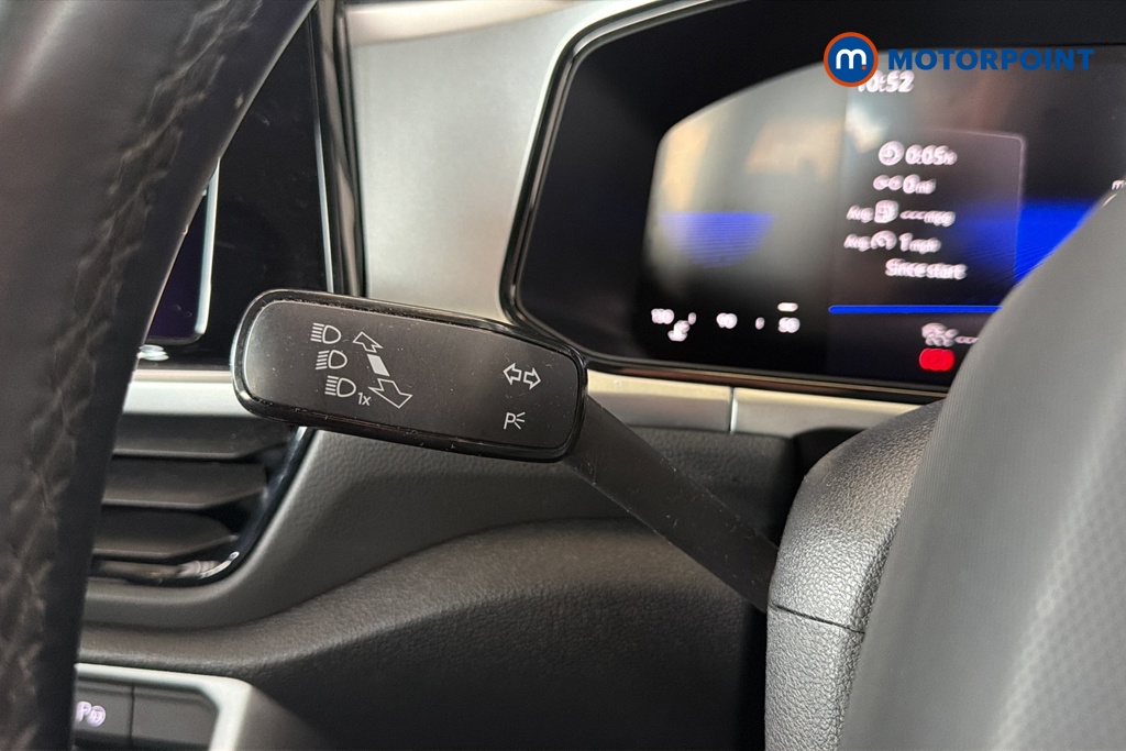 Volkswagen T-Roc Match Manual Petrol SUV - Stock Number (1672314) - 5th supplementary image