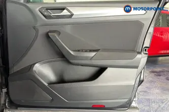 Volkswagen T-Roc Match Manual Petrol SUV - Stock Number (1672314) - 18th supplementary image
