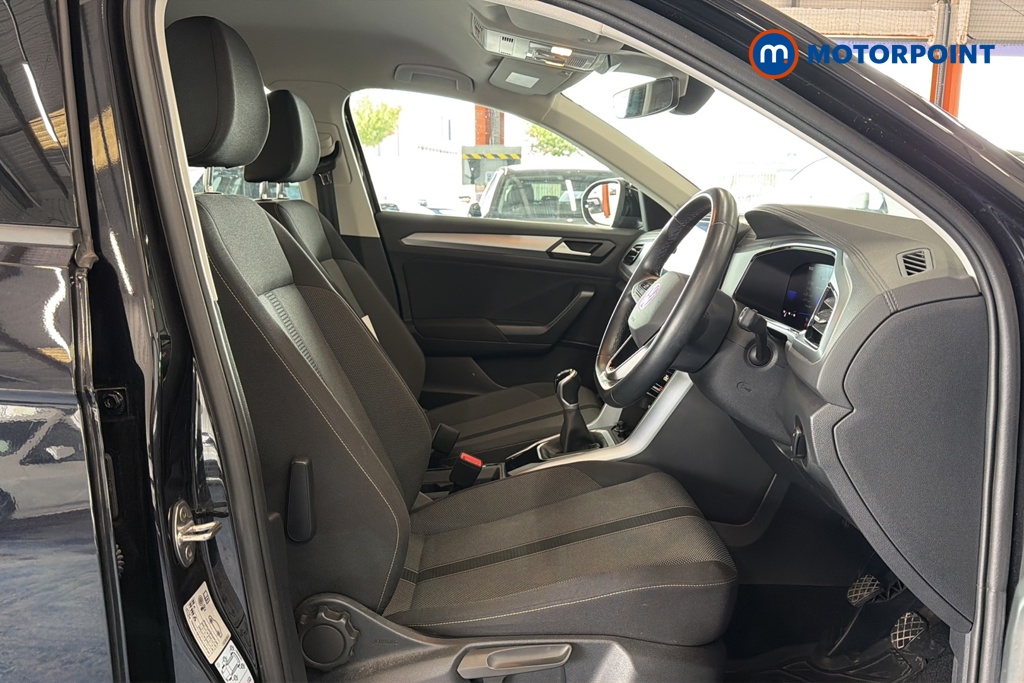 Volkswagen T-Roc Match Manual Petrol SUV - Stock Number (1672314) - 22nd supplementary image