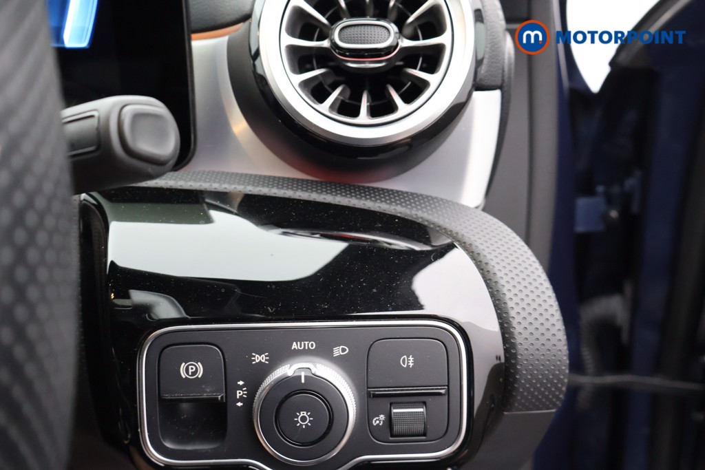 Mercedes-Benz A Class Premium Plus Edition Automatic Petrol Hatchback - Stock Number (1672368) - 7th supplementary image